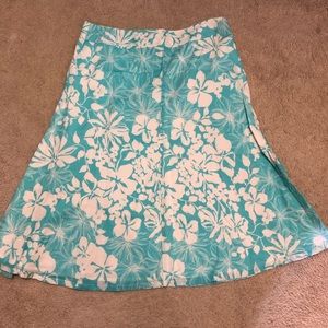 Liz Claiborne 10 blue/ white Hawaiian flower skirt